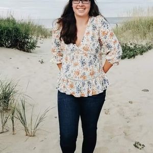 American eagle tiered floral blouse size Medium